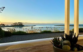 Villa Victoria - Waterfront Nelson